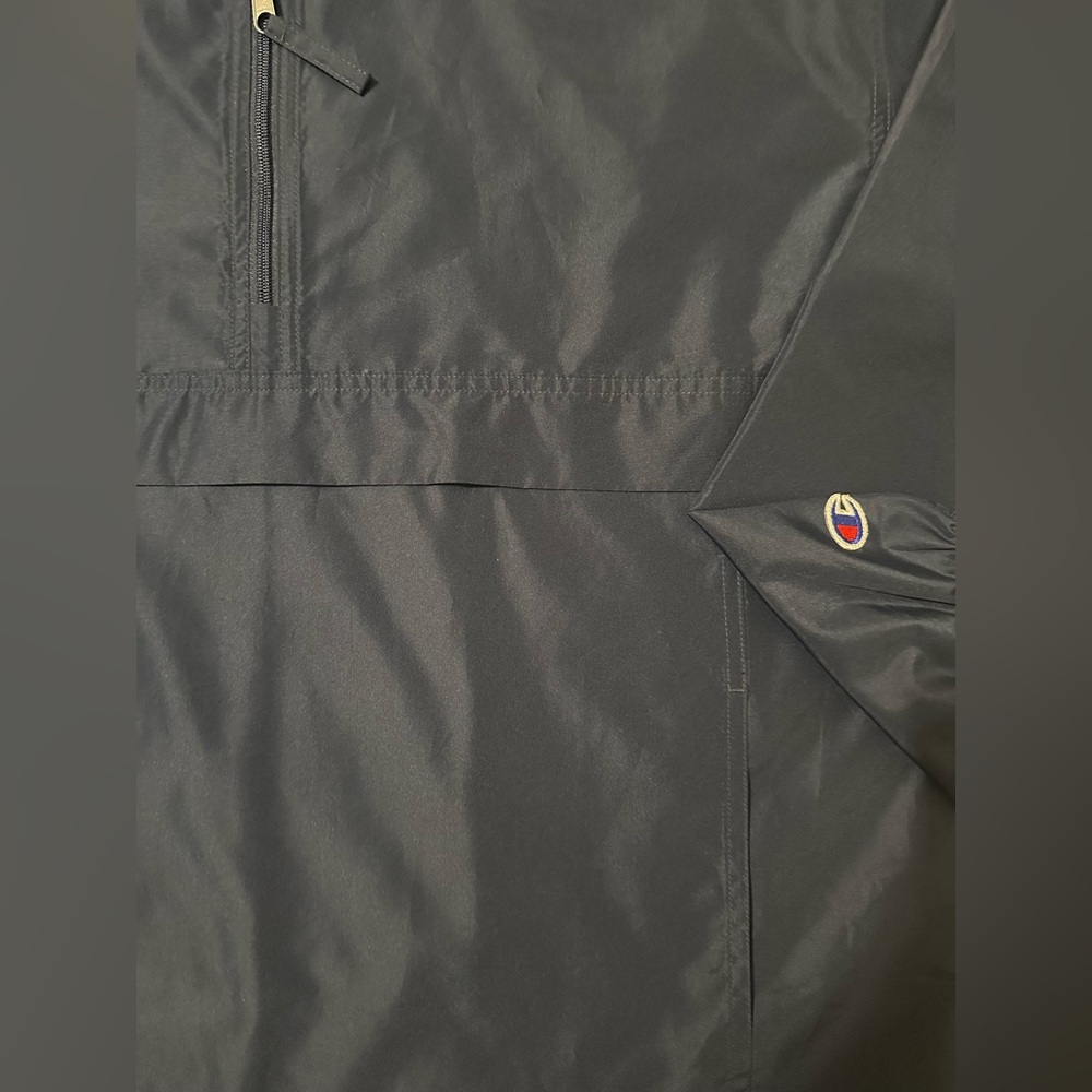 Half zip navy blue champion wind breaker - Picture 3 of 5